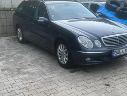 Blau Gebraucht 2006 Mercedes E280 Kombi | 4.000 €