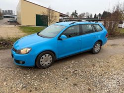 Blau Gebraucht 2011 VW Golf VI Kleinwagen | 2.550 € (Guter Preis)