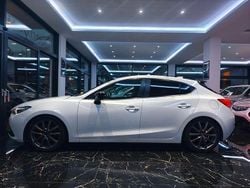 Weiß Gebraucht 2014 Mazda 3 Sports-Line Limousine | 10.490 € (Fairer Preis)