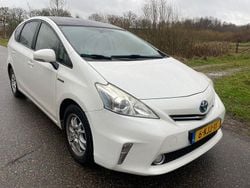 Weiß Gebraucht 2013 Toyota Prius+ Van / Kleinbus | 7.950 € (Teuer)