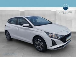 Weiß Gebraucht 2024 Hyundai i20 Trend Kleinwagen | 17.290 € (Superpreis)