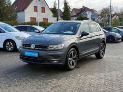 Indiumgrau metallic (metallic) Gebraucht 2018 VW Tiguan Sound SUV | 19.785 € (Guter Preis)