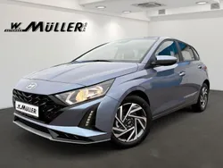 Meta blue / mic Neu 2025 Hyundai i20 Trend Limousine | 26.199 € (Etwas zu teuer)