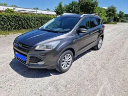 Grau Gebraucht 2016 Ford Kuga Titanium SUV | 12.200 € (Guter Preis)