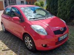 Rot Gebraucht 2008 Toyota Yaris Cool Limousine | 1.900 € (Superpreis)