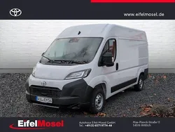 Icy white Gebraucht 2024 Toyota Proace Van | 28.960 €