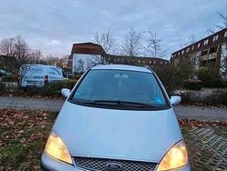 Grau Gebraucht 2004 Ford Galaxy Van / Kleinbus | 1.500 €
