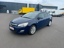 Blau Gebraucht 2012 Opel Astra Kombi | 2.750 € (Guter Preis)