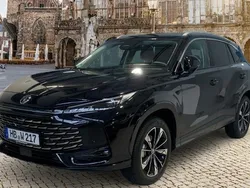 Schwarz Neu 2025 MG HS Luxury SUV | 34.290 € (Guter Preis)