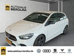 Weiß Gebraucht 2019 Mercedes B200 AMG line Van / Kleinbus | 24.444 € (Fairer Preis)