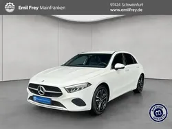 Weiß Gebraucht 2024 Mercedes A250 Progressive Limousine | 30.350 € (Guter Preis)