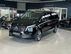 Obsidianschwarz metallic Gebraucht 2021 Mercedes V300 Avantgarde Edition Van / Kleinbus | 52.410 € (Fairer Preis)