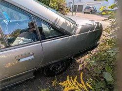 Silber Gebraucht 1993 Opel Omega Limousine | 1.950 €