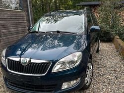 Blau Gebraucht 2012 Skoda Roomster Kombi | 4.790 € (Guter Preis)