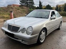 Silber Gebraucht 2001 Mercedes E200 Limousine | 3.299 € (Guter Preis)