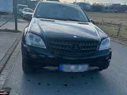 Schwarz Gebraucht 2008 Mercedes ML320 SUV | 6.900 € (Guter Preis)