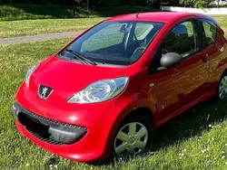 Rot Gebraucht 2006 Peugeot 107 Kleinwagen | 2.200 € (Fairer Preis)