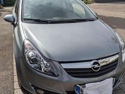 Silber Gebraucht 2010 Opel Corsa Edition Limousine | 6.600 € (Teuer)