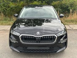 Black migic perl Neu 2024 Skoda Scala Kleinwagen | 29.800 € (Teuer)