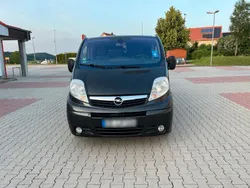 Schwarz Gebraucht 2013 Opel Vivaro Van | 7.000 €