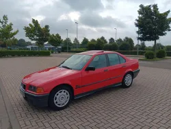 Rot Gebraucht 1995 BMW 318 Limousine | 4.500 €