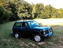 Grün Gebraucht 2011 Lada niva SUV | 6.550 € (Etwas zu teuer)