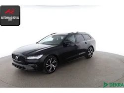 Schwarz (metallic) Gebraucht 2023 Volvo V90 Plus Kombi | 38.479 € (Superpreis)
