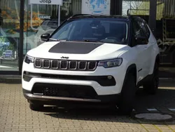 Weiß Gebraucht 2023 Jeep Compass SUV | 36.490 € (Teuer)