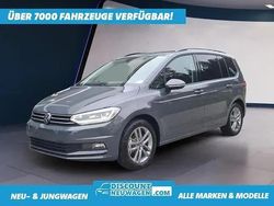 Delfingrau metallic Gebraucht 2025 VW Touran Comfortline Van / Kleinbus | 35.790 € (Etwas zu teuer)