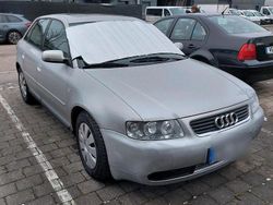 Silber Gebraucht 2001 Audi A3 Kleinwagen | 1.200 € (Guter Preis)