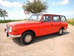 Rot Gebraucht 1983 Wartburg 353 Kombi | 8.800 €