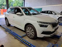 Weiß Gebraucht 2021 Skoda Kamiq SUV | 23.900 € (Fairer Preis)