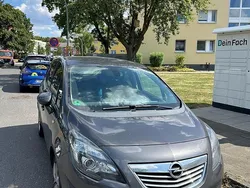 Grau Gebraucht 2011 Opel Meriva Innovation Van / Kleinbus | 5.000 € (Guter Preis)