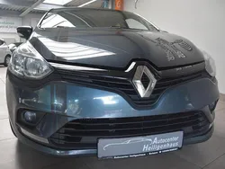 Grau Gebraucht 2017 Renault Clio IV LIMITED Limousine | 4.980 € (Fairer Preis)