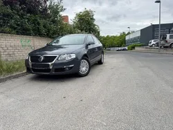 Grau Gebraucht 2009 VW Passat Comfortline Limousine | 7.998 € (Teuer)