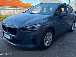 Grau Gebraucht 2024 BMW 218 Active Tourer Van / Kleinbus | 28.827 € (Superpreis)