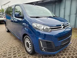 Blau Gebraucht 2018 Citroën Jumpy Van / Kleinbus | 21.900 € (Teuer)