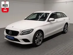 Weiß (polarweiss) Gebraucht 2019 Mercedes C300 Avantgarde Kombi | 26.480 € (Fairer Preis)