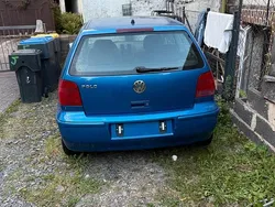Blau Gebraucht 2001 VW Polo Limousine | 800 € (Guter Preis)