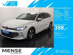 Oryxweiß perlmutteffekt Gebraucht 2024 VW Passat Elegance Kombi | 36.485 € (Superpreis)
