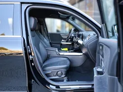 Mercedes GLB200