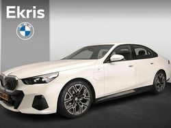 Weiß Gebraucht 2025 BMW 530e M Sport Limousine | 57.900 € (Guter Preis)