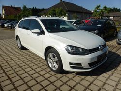 Weiß Gebraucht 2016 VW Golf VII Allstar Kombi | 15.990 € (Fairer Preis)