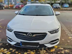Weiß Gebraucht 2020 Opel Insignia Sport Limousine | 18.500 € (Guter Preis)