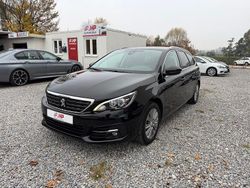 Schwarz Gebraucht 2021 Peugeot 308 Allure Kombi | 10.499 € (Fairer Preis)