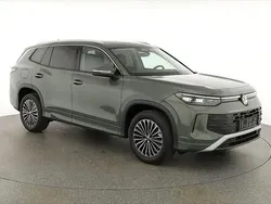 Cipressino grün metallic Neu 2025 VW Tayron Life SUV | 51.495 € (Fairer Preis)