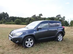 Grau Gebraucht 2006 Toyota RAV4 SUV | 5.500 € (Fairer Preis)