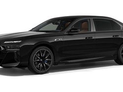 Schwarz Gebraucht 2024 BMW M760e Comfort Edition Limousine | 132.201 €