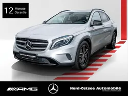 Polarsilber metallic Gebraucht 2016 Mercedes GLA200 Urban SUV | 17.290 € (Fairer Preis)