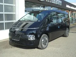 Schwarz Neu 2024 Hyundai Staria Trend Van | 46.690 €